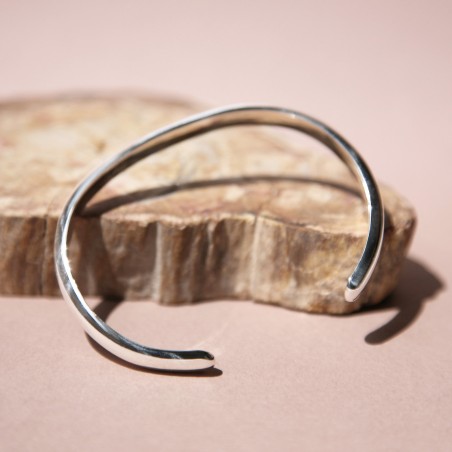 Madavazaha - bracelet jonc en argent en fil demi-jonc basique et poli-vue de face